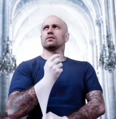 Mikaël DE POISSY Mikaël DE POISSY